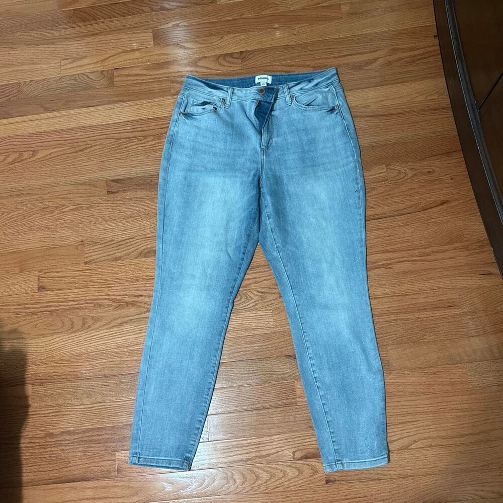 Light wash blue straight leg